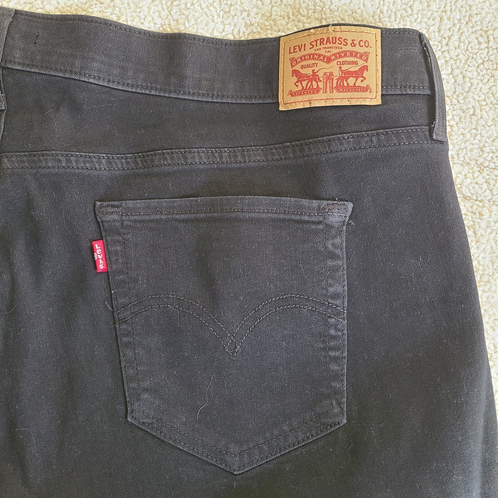 Levis Jeans Womens 24W Plus Black Denim 414 Classic Straight High Rise Stretch - Picture 8 of 15